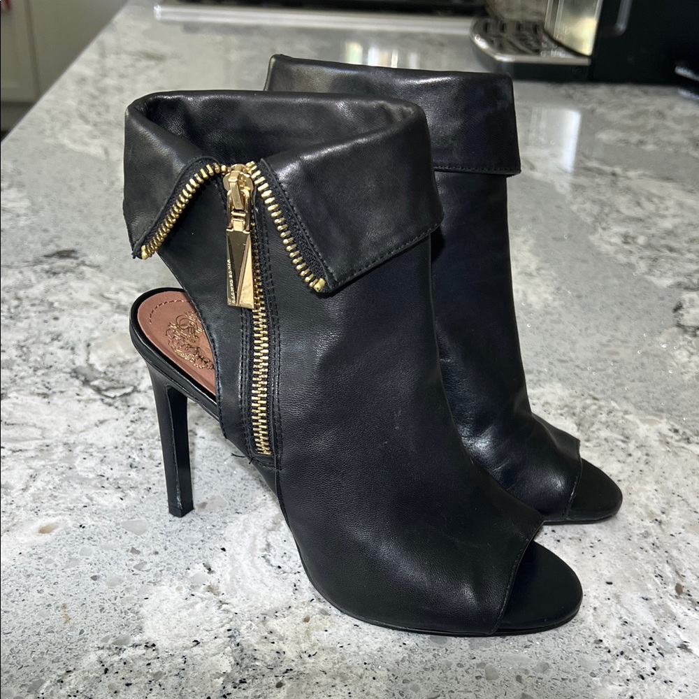 VINCE Camuto Black Leather Peep-Toe Folded-Cuff Heel Booties with Gold Size 6